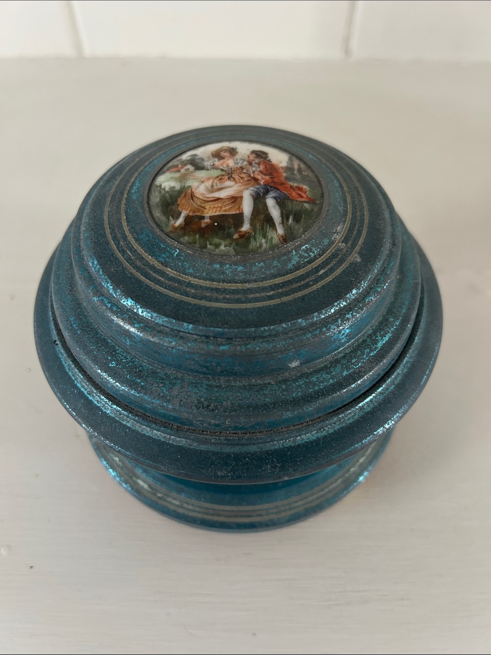 Vintage 1940’s Blue Aluminum Powder Puff Music Box